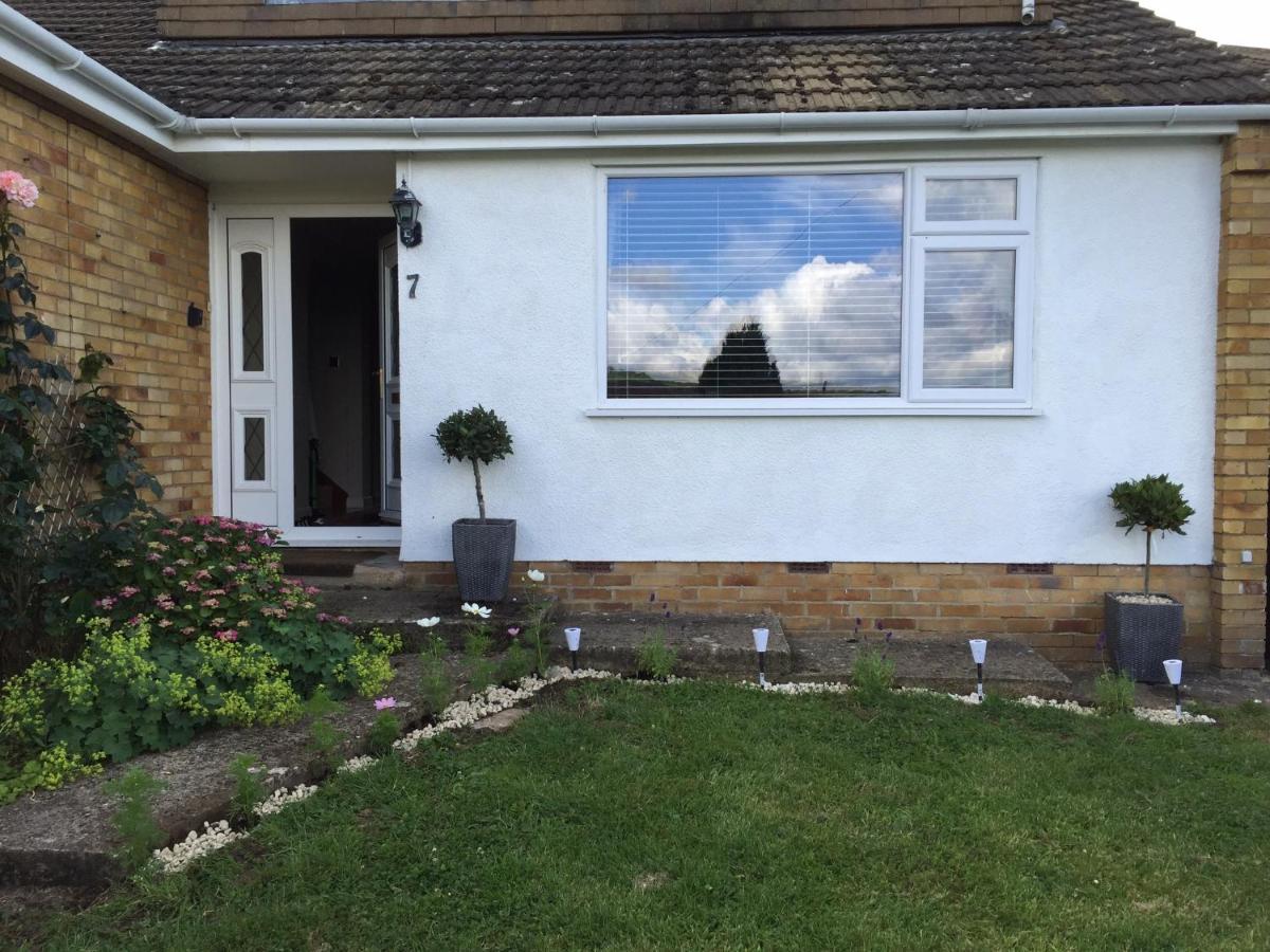 Zen Cottage, Cheltenham Уинчкомб Екстериор снимка