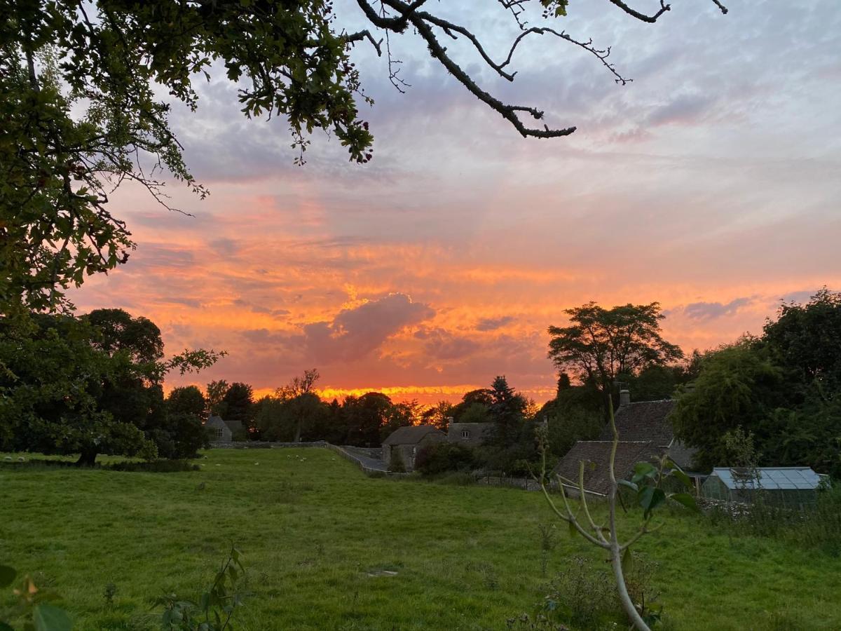 Zen Cottage, Cheltenham Уинчкомб Екстериор снимка
