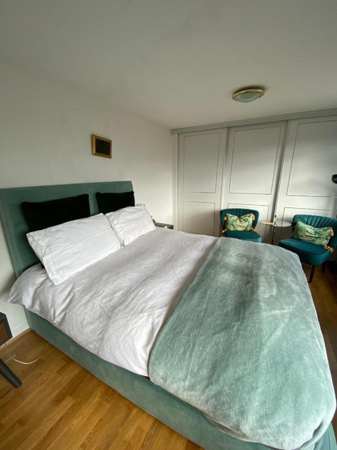 Zen Cottage, Cheltenham Уинчкомб Екстериор снимка